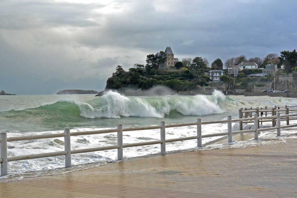 Dinard, Tres Bel Appartement***** Avec Vue Sur Mer Exterior foto